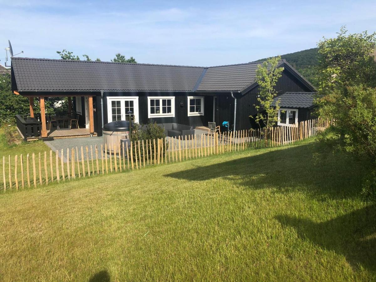 Kustelberg Lodges Medebach Esterno foto