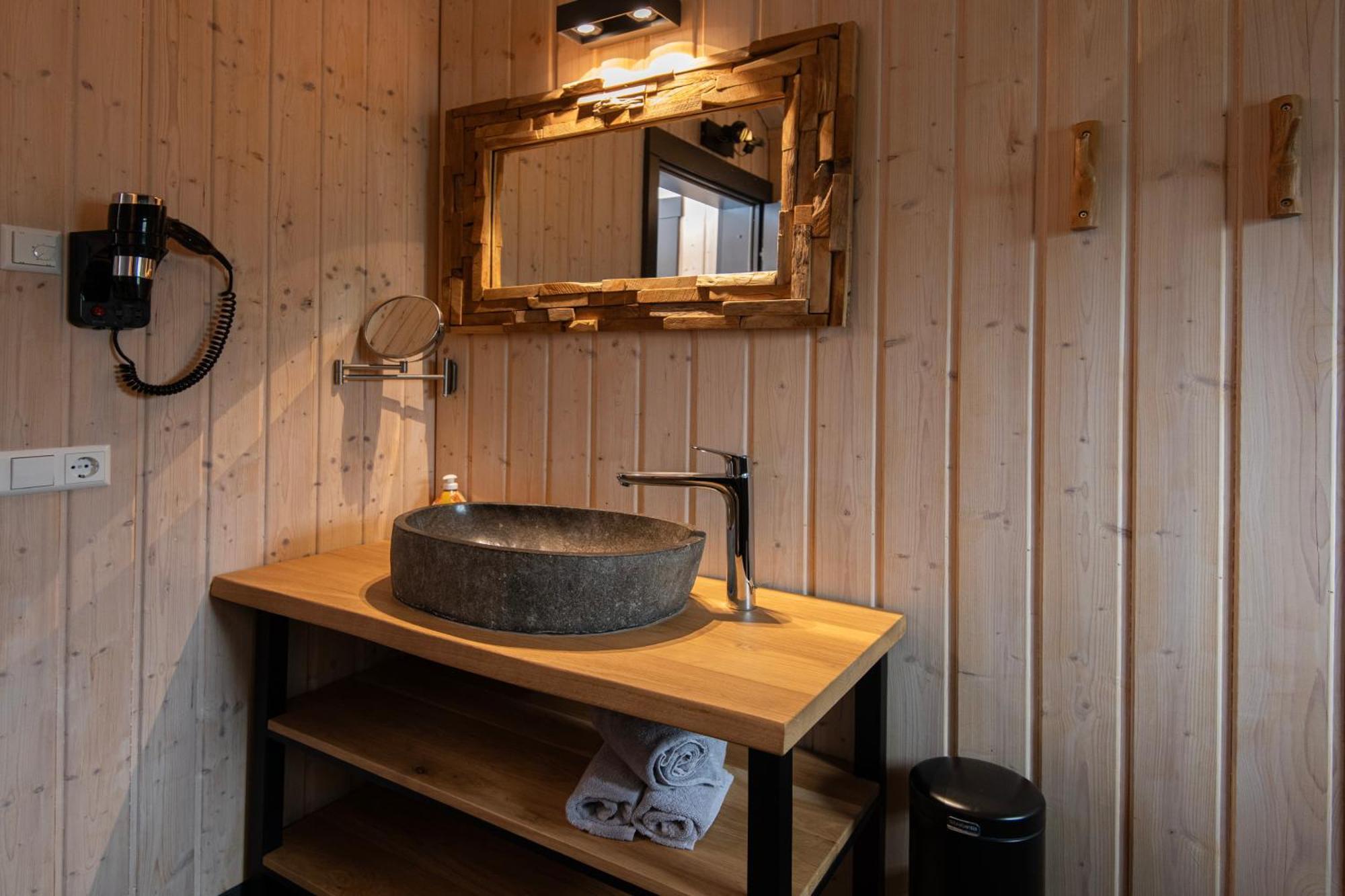 Kustelberg Lodges Medebach Esterno foto